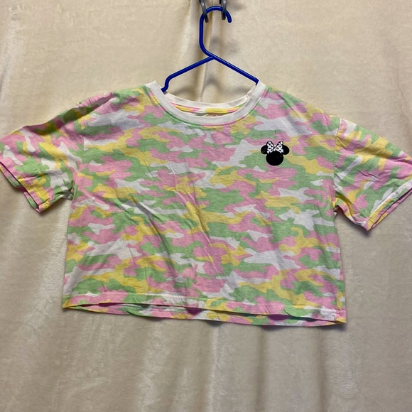 DISNEY!!! Minnie Mouse pastel camo crop top!! - Picture 1 of 5